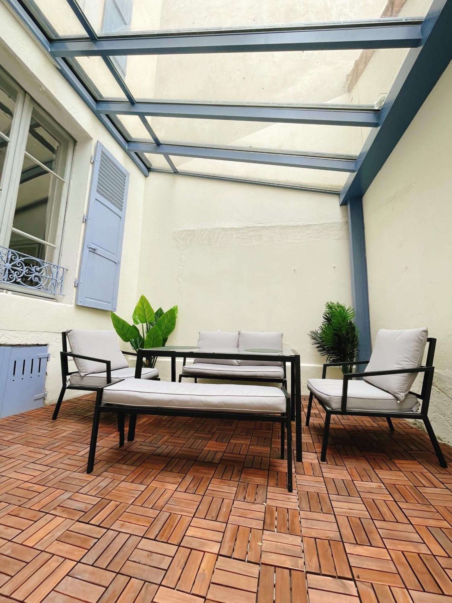 Villa Muguette - Coeur De Vichy- Rdc-Veranda Sur La Terrasse Exterior photo